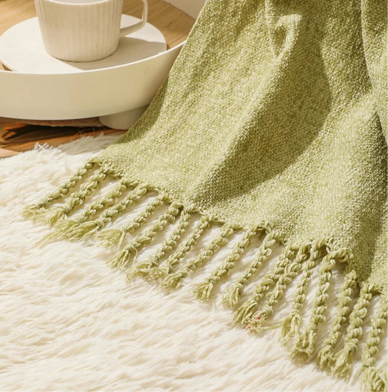 Chenille throw blanket
