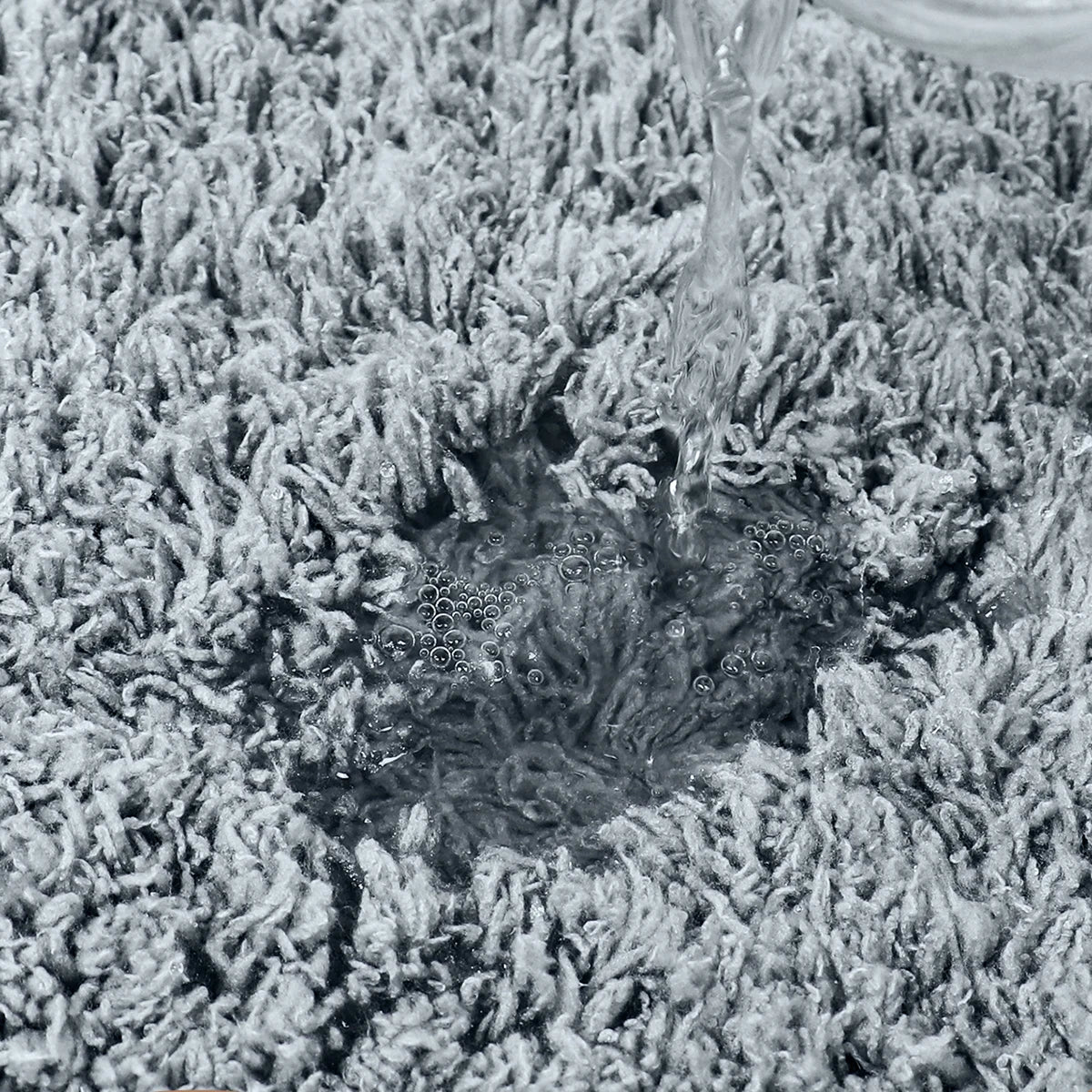 Microfiber fluffy bathroom mat
