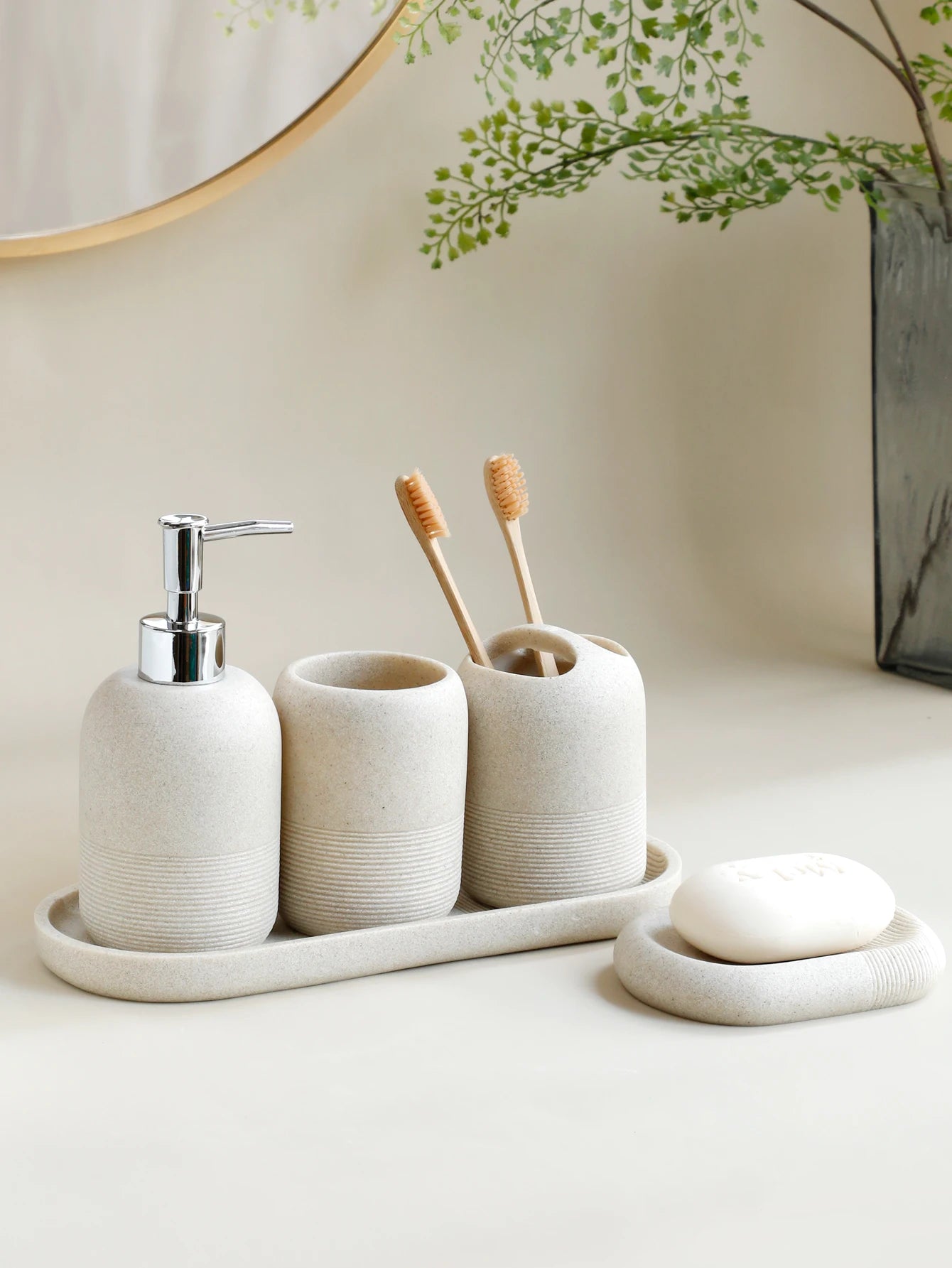 Beige 5 piece resin set