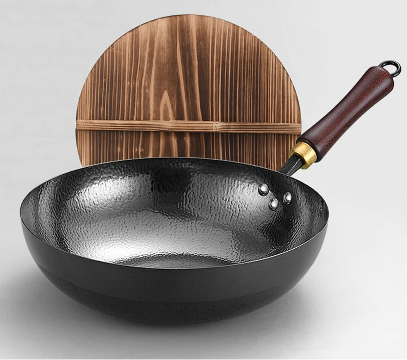 Wok cast iron pan