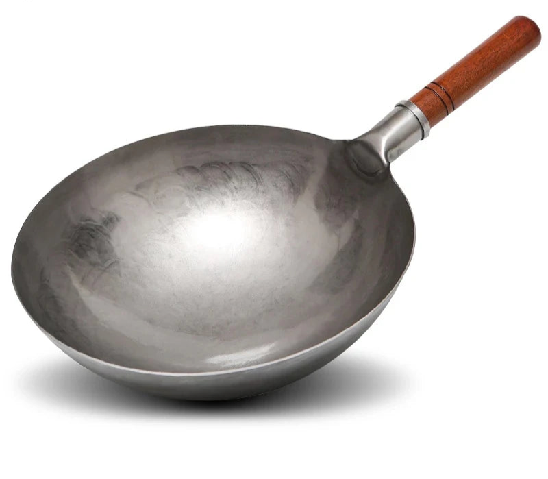 Iron wok pan