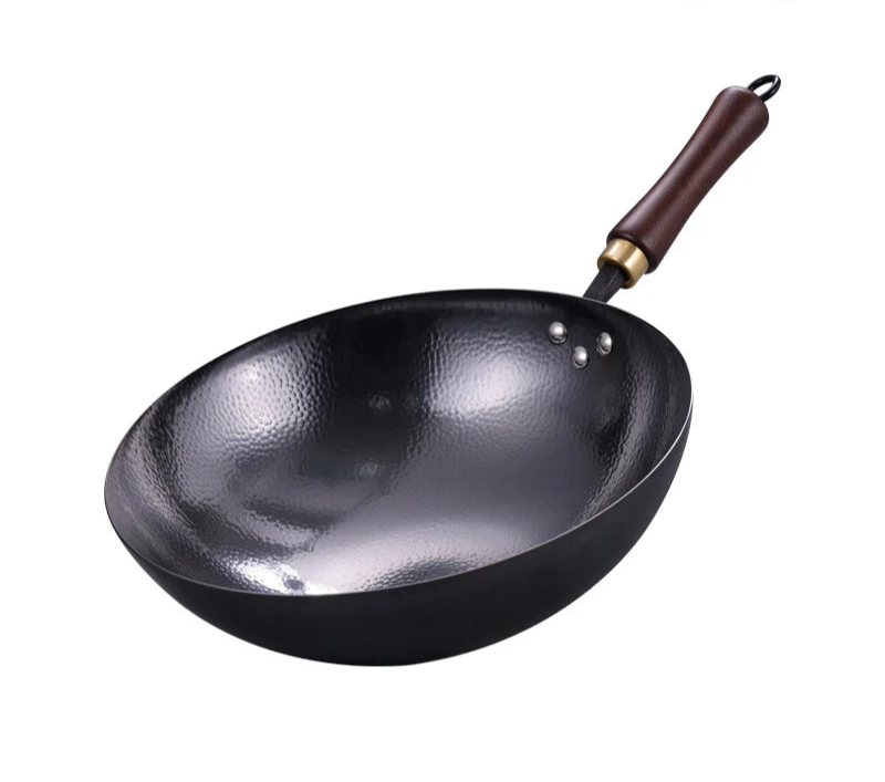 Wok cast iron pan