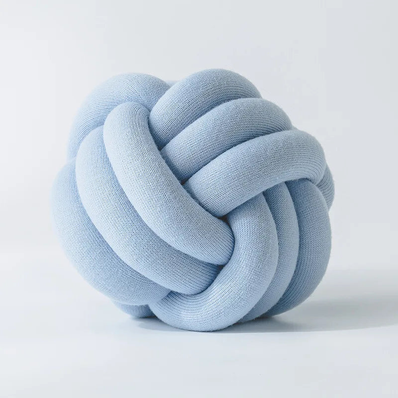 Knot cotton pillow