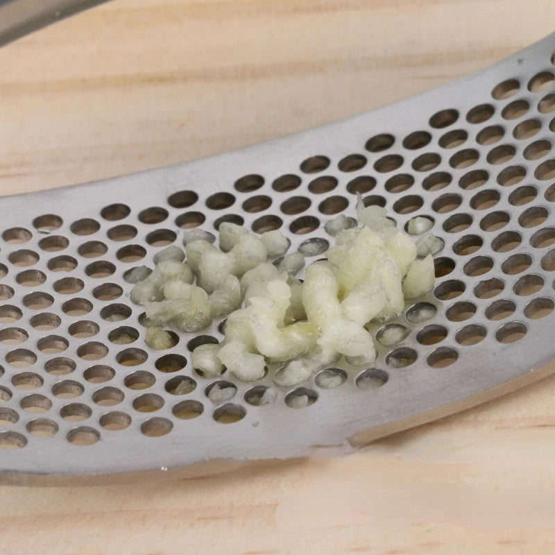 Garlic masher