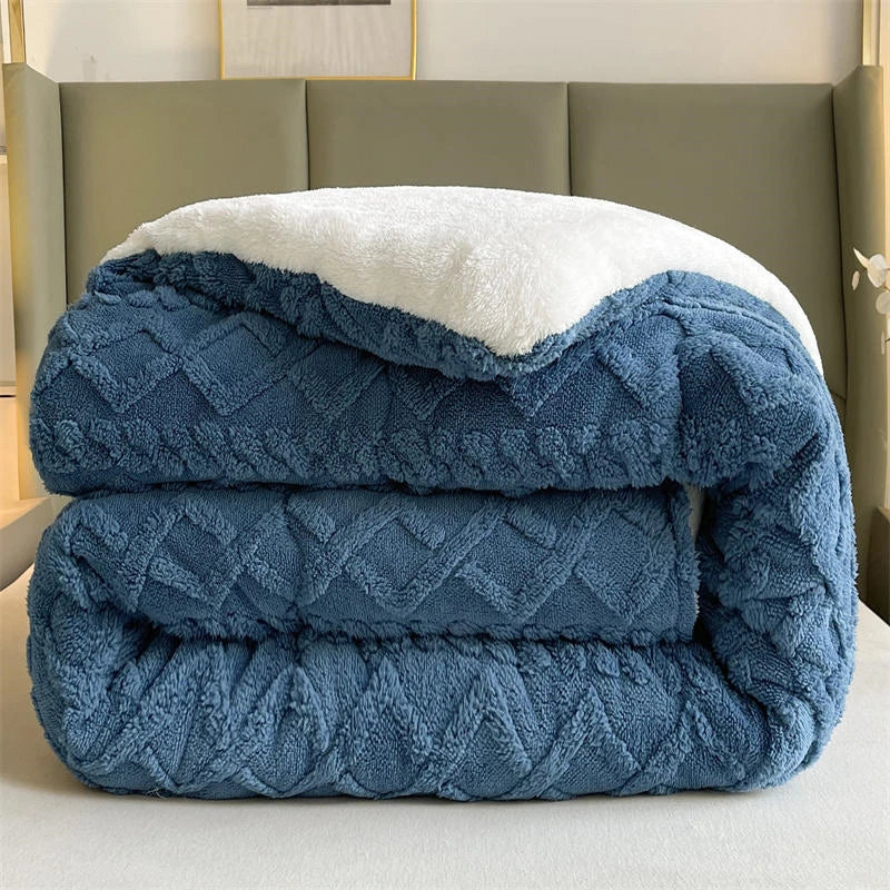 Soft weighted quilt comforter