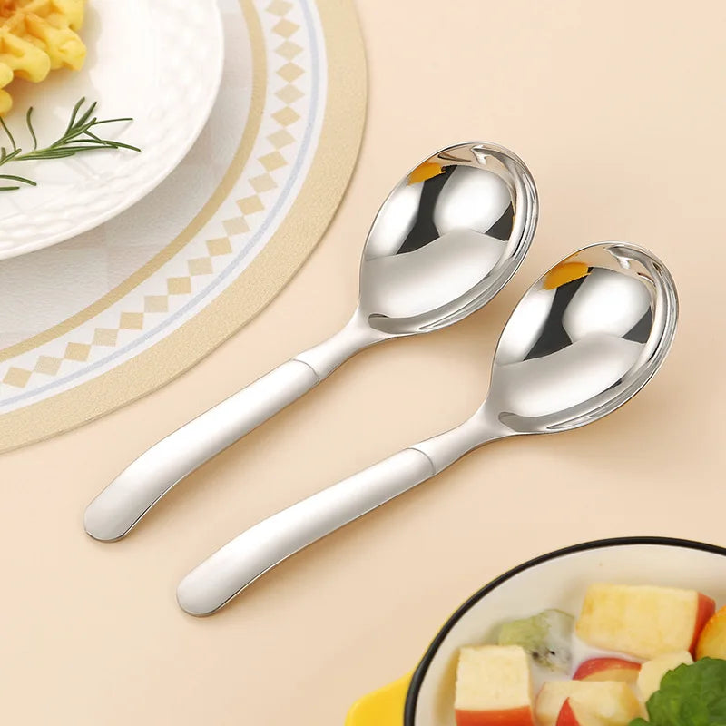 Round desert spoon