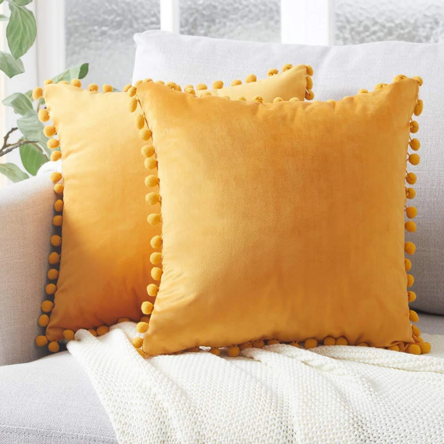 Velvet pom pom pillow cover