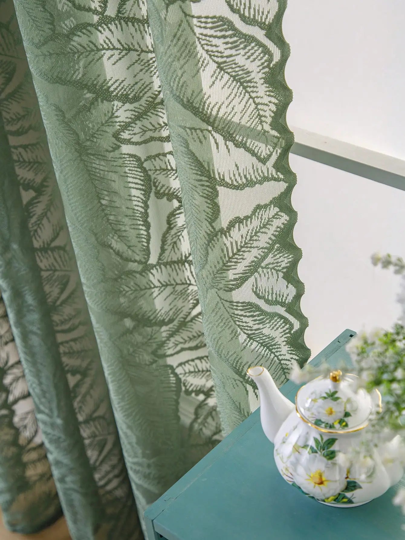 Green leaf sheer curtain