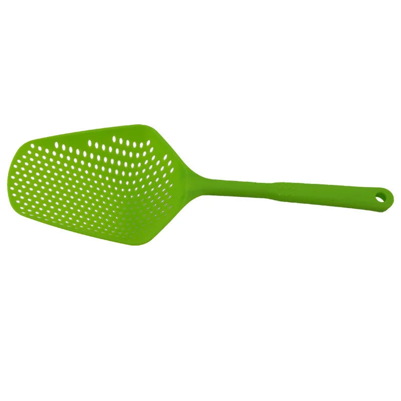 Strainer leak spoon