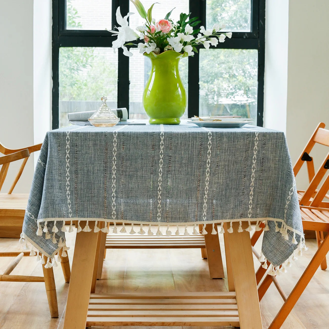 Jacquard weave tablecloth