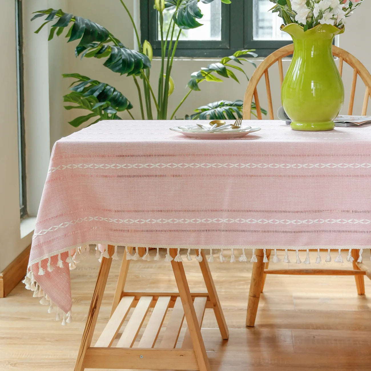 Jacquard weave tablecloth