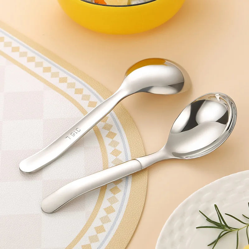 Round desert spoon