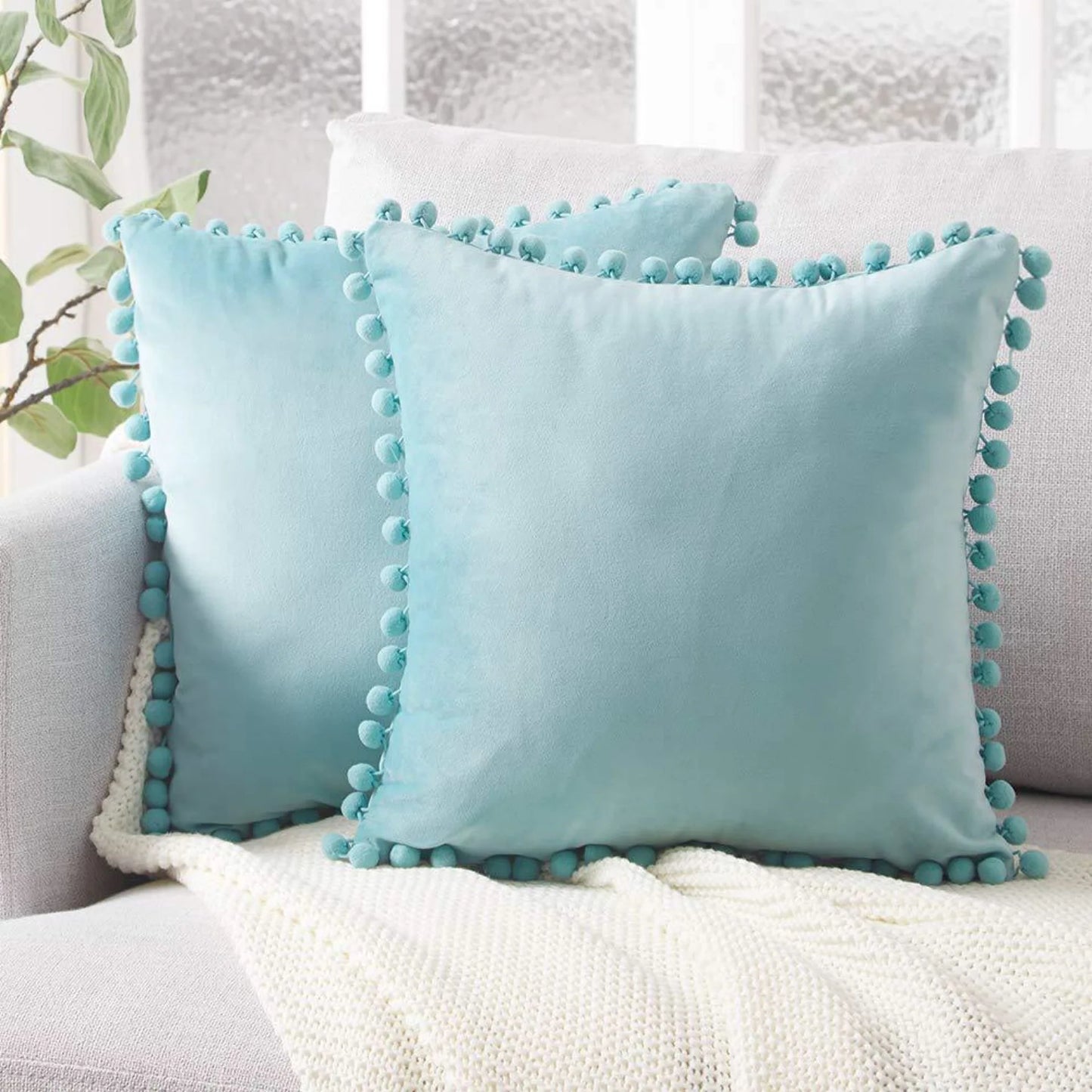 Velvet pom pom pillow cover