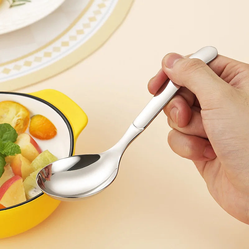 Round desert spoon