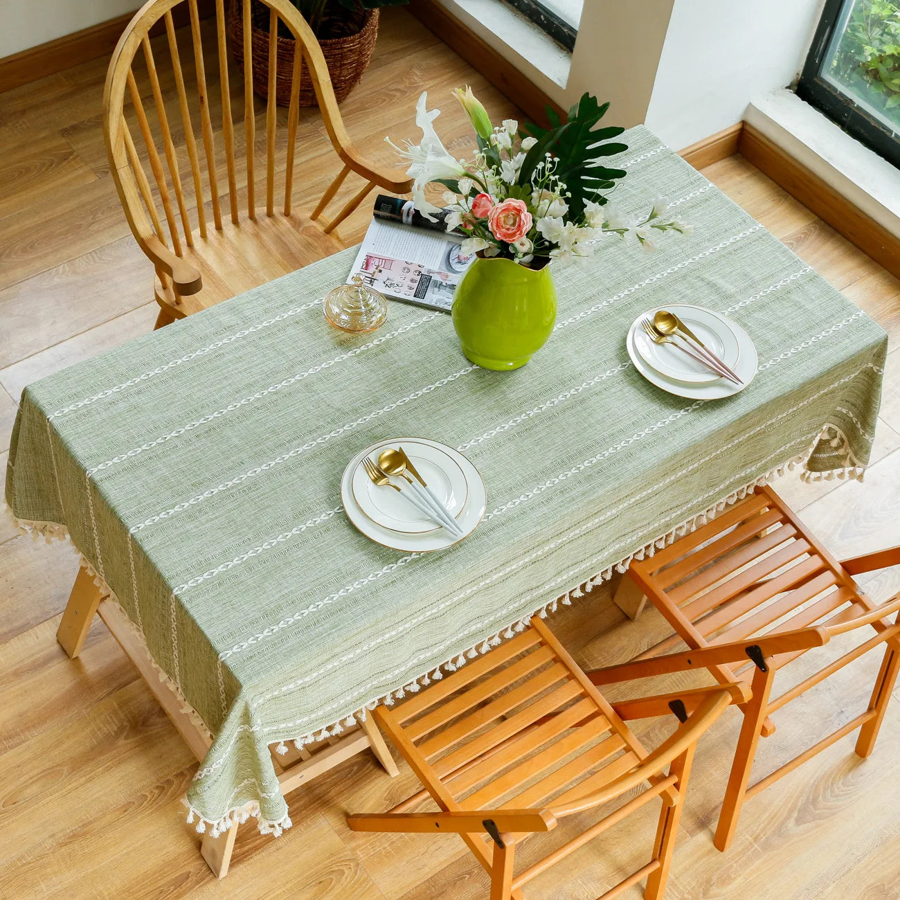 Jacquard weave tablecloth