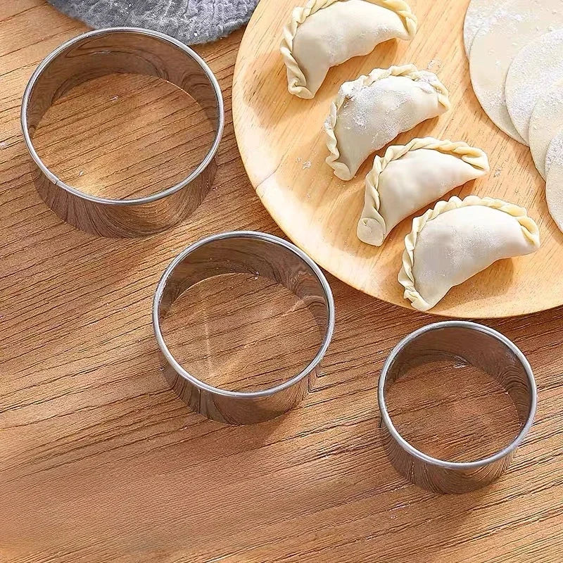 Round pastry mold set