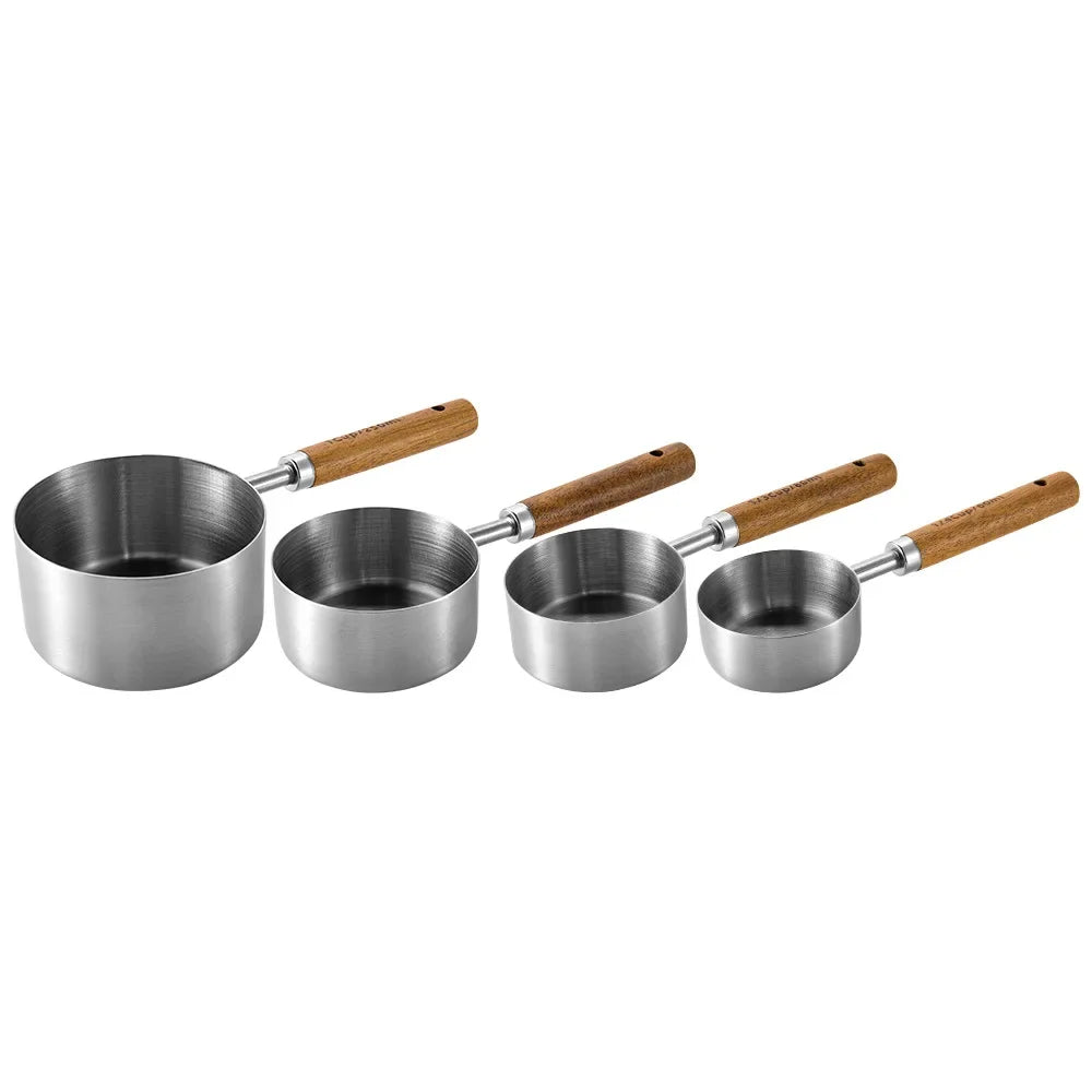 Wooden measuring cup set