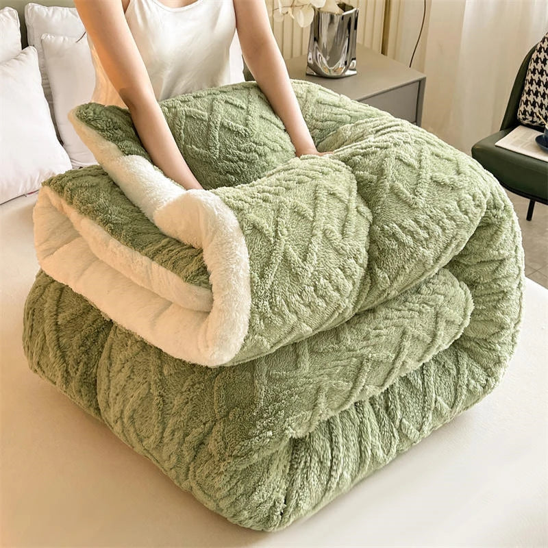 Soft weighted quilt comforter