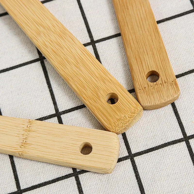 Bamboo kitchen utensils set